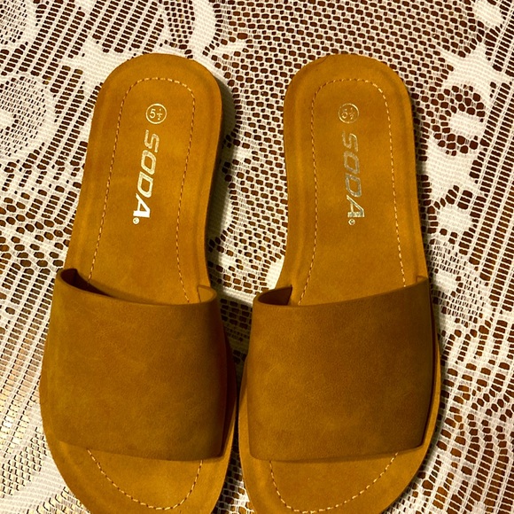 Soda Shoes - Cognac Brown Slides